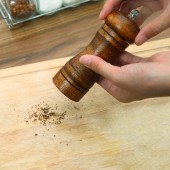 木质胡椒研磨器家用黑胡椒粒研磨器手动研磨瓶烧烤调料罐调料瓶研磨瓶