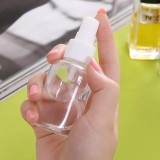 便携化妆细雾喷瓶脸部喷雾瓶透明旅行空瓶乳液分装瓶美容小喷壶（50ml）无图案